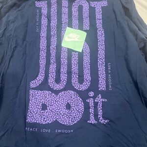 Men’s XL Nike Graphic Long Sleeve